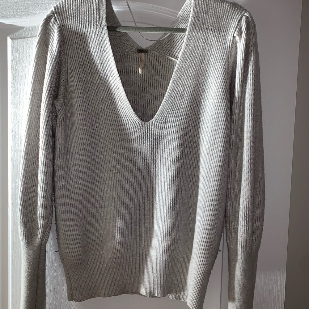 Free People grey sweater - only worn once